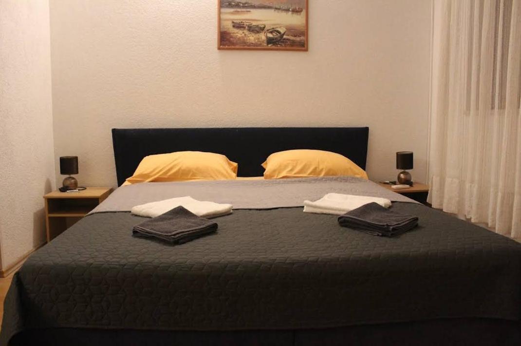 Rajcic Apartman Sobe Omiš Extérieur photo